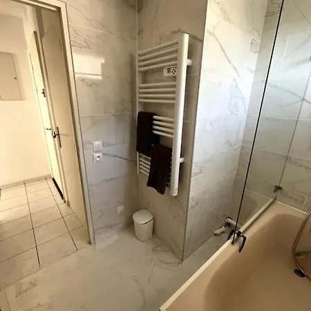 Des Iles D'or Avec Piscine - Port D'hyeres Hyères