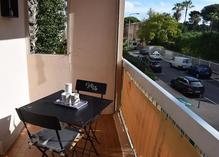 Des Iles D'or Avec Piscine - Port D'hyeres דירה הייר